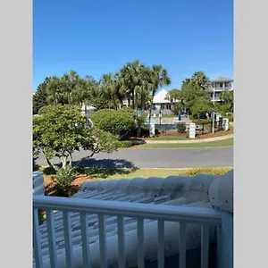Jewel 5bd-3 1/2 Bath -5 Min Walk To Beach! Holiday home